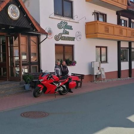 Hotel Igelstadt Furstenberg  ภายนอก รูปภาพ