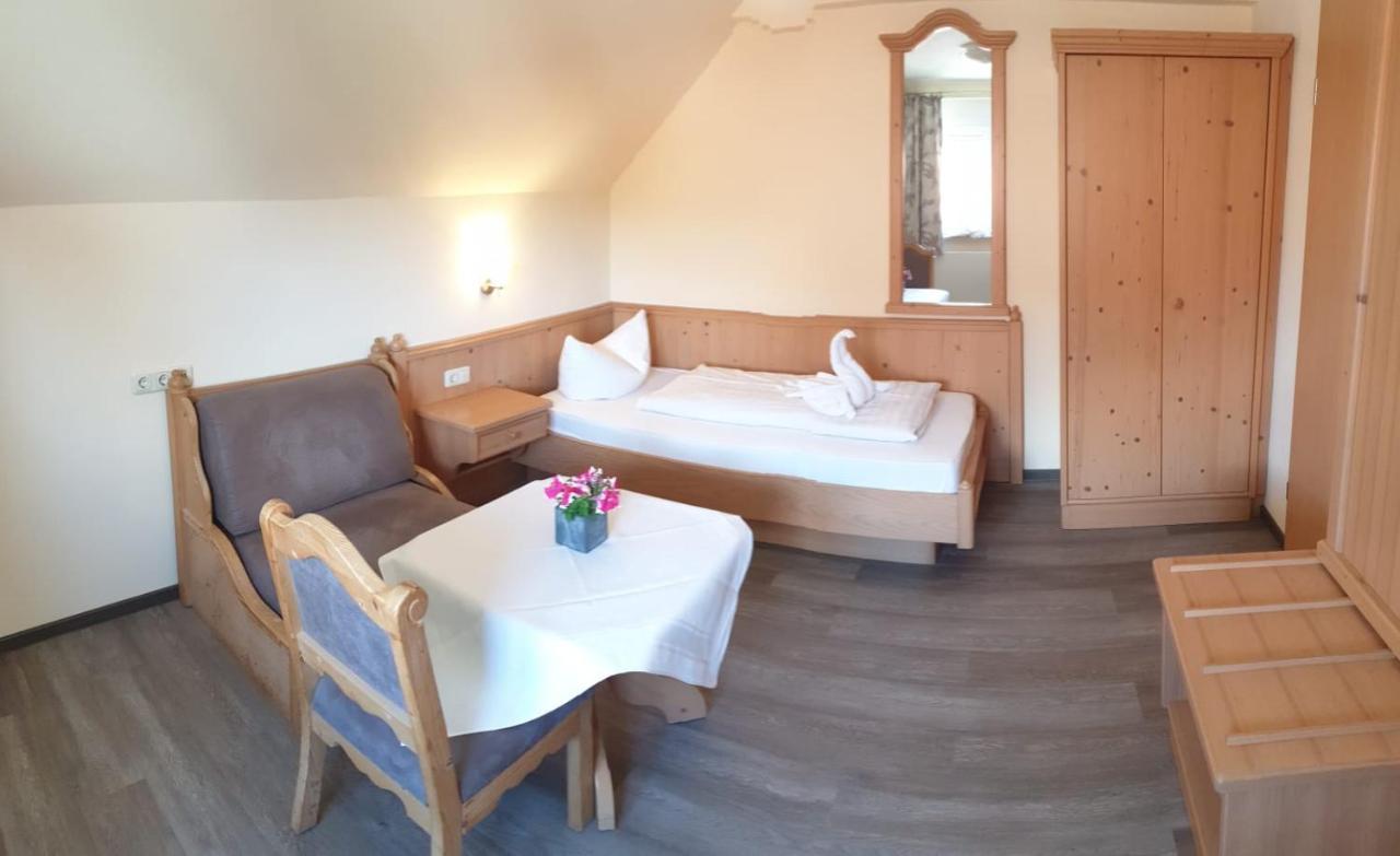 Hotel Igelstadt Furstenberg  ภายนอก รูปภาพ
