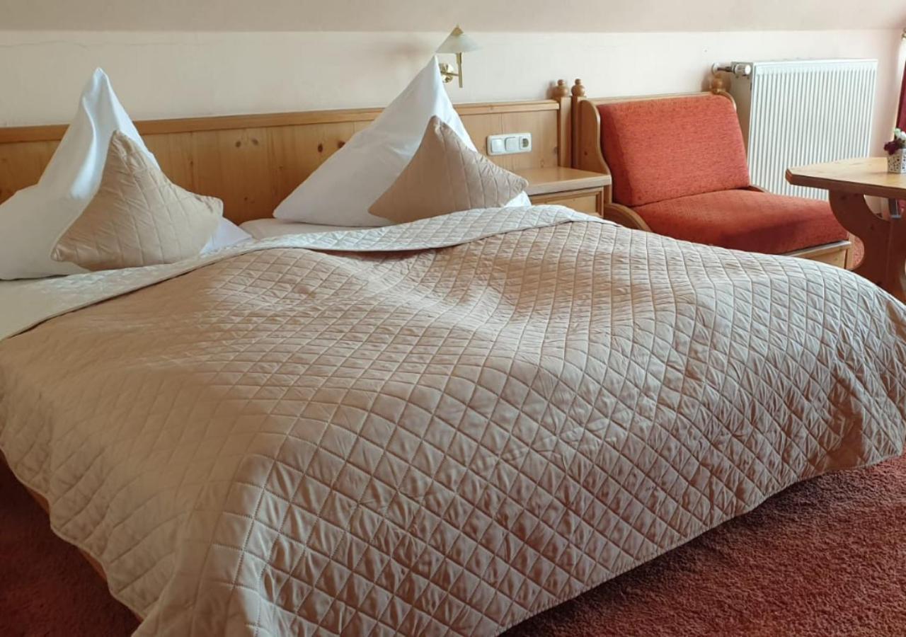 Hotel Igelstadt Furstenberg  ภายนอก รูปภาพ